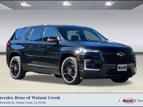 Used 2023 Chevrolet Traverse Premier w/ Redline Edition image 1