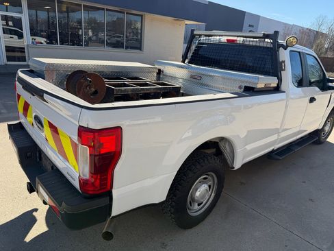 Used 2019 Ford F250 XL w/ Power Equipment Group image 16