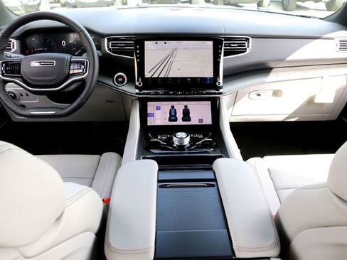 New 2026 Jeep Grand Wagoneer Summit image 21