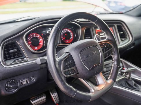 Used 2020 Dodge Challenger SRT Hellcat Redeye image 20