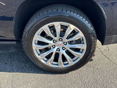 Used 2023 GMC Yukon XL Denali image 21
