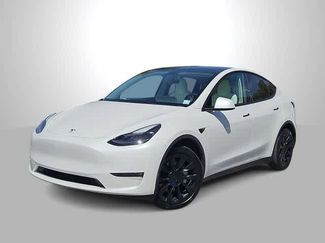 Used 2023 Tesla Model Y Long Range video 1