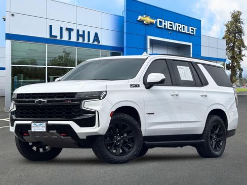Used 2022 Chevrolet Tahoe Z71 w/ Luxury Package AWD/4WD image 1