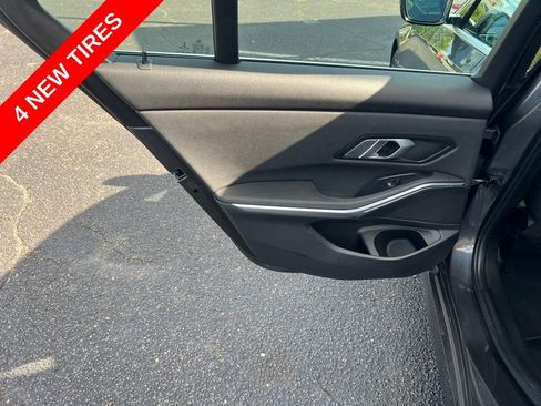 Used 2020 BMW 330i Sedan w/ Driving Assistance Package RWD image 20