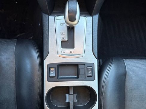 Used 2010 Subaru Outback 2.5i Limited image 21
