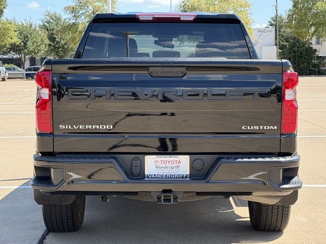 Used 2025 Chevrolet Silverado 1500 Custom w/ LPO, Dark Essentials Package RWD image 5