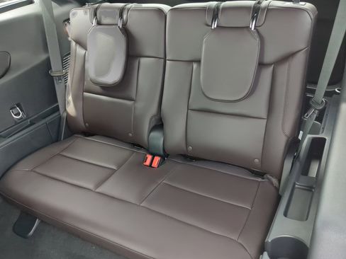 New 2025 Ford Explorer Platinum image 46