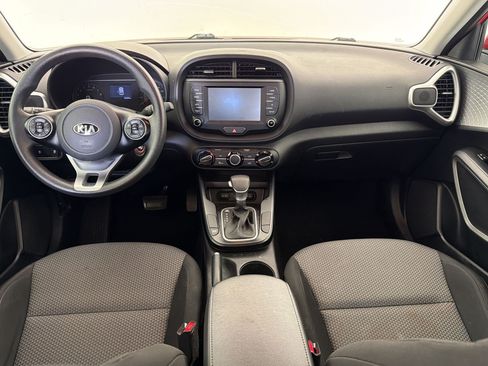 Used 2020 Kia Soul LX FWD image 14