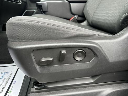 Used 2023 Chevrolet Silverado 1500 LT image 12