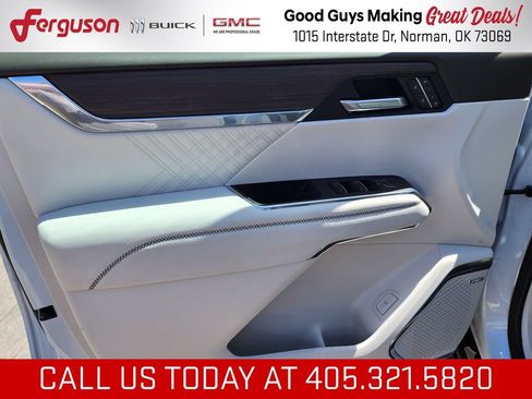 New 2026 GMC Acadia Denali w/ Super Cruise Package FWD image 14