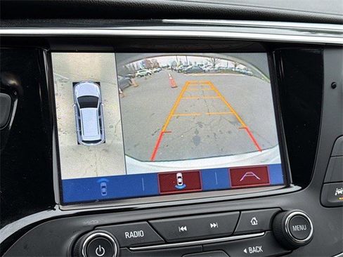 Used 2018 Buick Envision Premium w/ Driver Confidence Package image 21