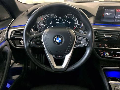 Used 2019 BMW 530i xDrive w/ Convenience Package image 5