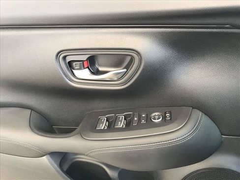 Certified 2024 Honda HR-V EX-L image 13
