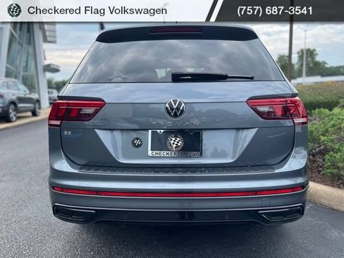 Used 2023 Volkswagen Tiguan SE R-Line FWD image 10