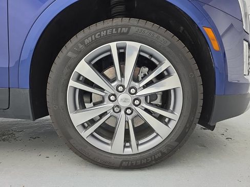 Used 2025 Cadillac XT5 Premium Luxury w/ LPO, Floor Liner Package AWD/4WD image 18