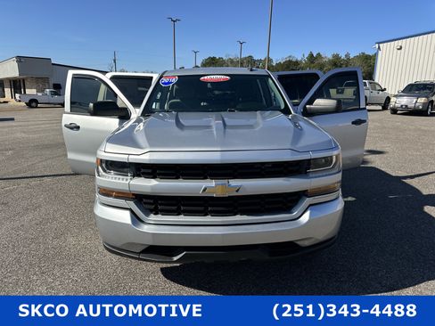 Used 2018 Chevrolet Silverado 1500 Custom w/ Custom Value Package image 30