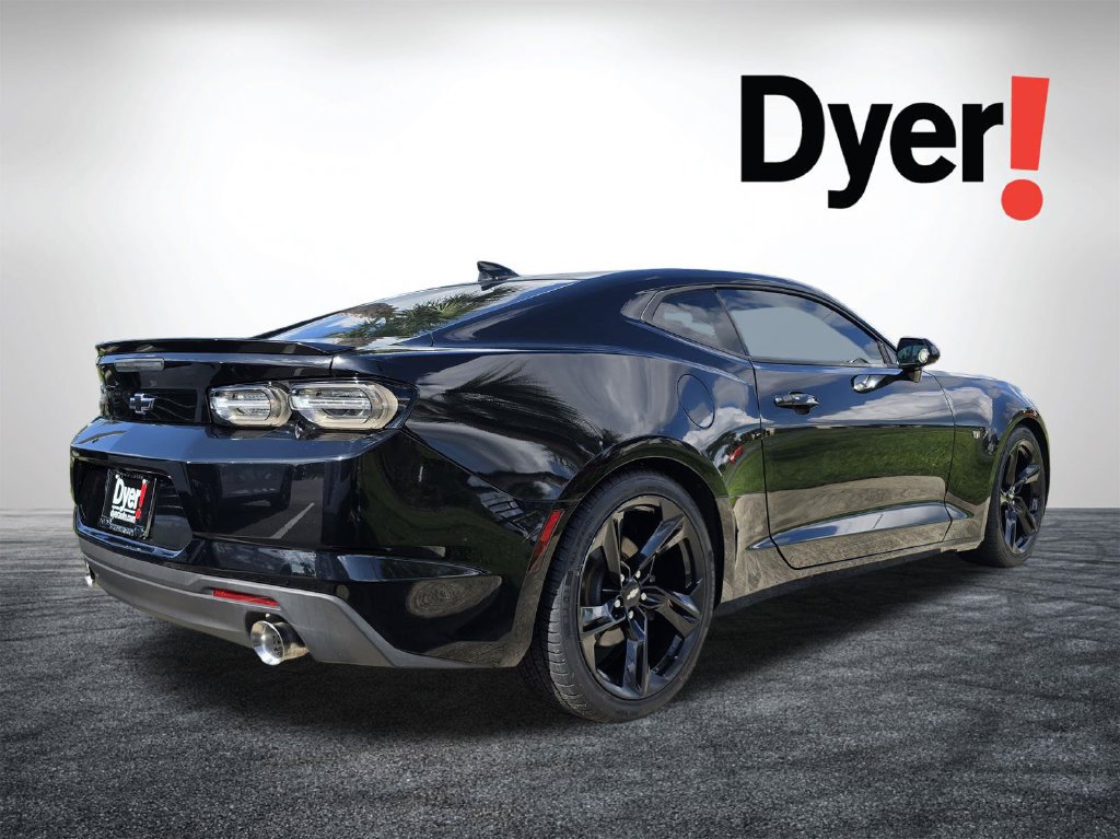 Used 2019 Chevrolet Camaro LT w/ RS Package RWD image 4