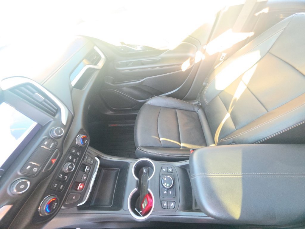Used 2021 GMC Terrain SLT w/ Elevation Edition AWD/4WD image 24
