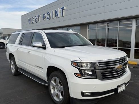 Used 2019 Chevrolet Suburban Premier image 2