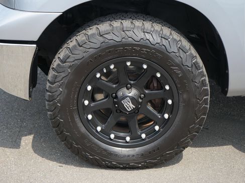 Used 2012 Toyota Tundra 4x4 CrewMax w/ TRD Off-Road Pkg image 9