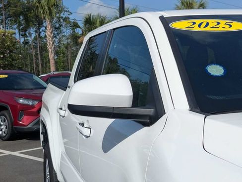 Used 2025 Toyota Tacoma SR5 RWD image 10