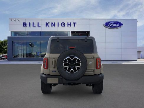 New 2025 Ford Bronco Outer Banks image 5