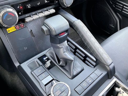 Used 2025 Toyota 4Runner TRD Off-Road Premium image 31