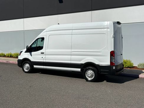 Used 2023 Ford Transit 250 148 High Roof AWD w/ Load Area Protection Package image 4