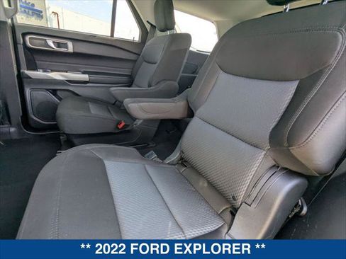Used 2022 Ford Explorer XLT RWD image 21