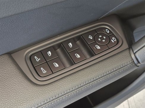 New 2026 Porsche Cayenne Coupe image 15