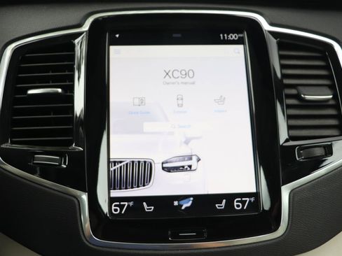 Used 2022 Volvo XC90 T6 Momentum AWD/4WD image 31