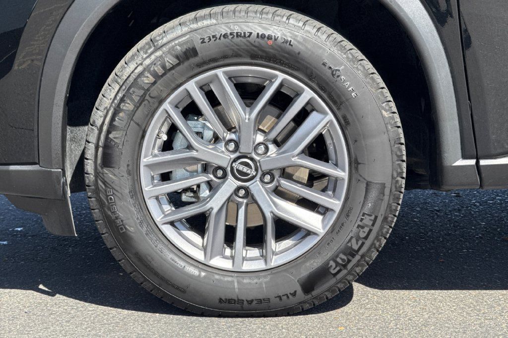 Used 2026 Nissan Rogue SV AWD/4WD image 30
