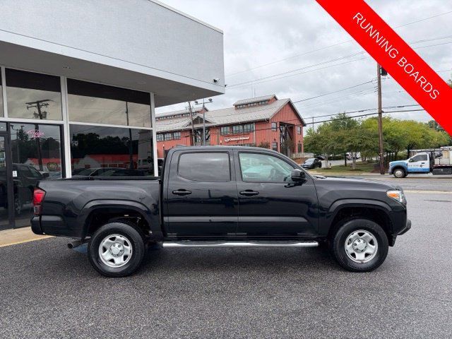 Used 2022 Toyota Tacoma SR AWD/4WD image 14