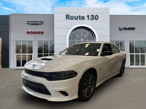 Used 2023 Dodge Charger R/T RWD image 2