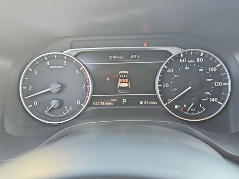 Used 2024 Nissan Rogue S AWD/4WD image 29