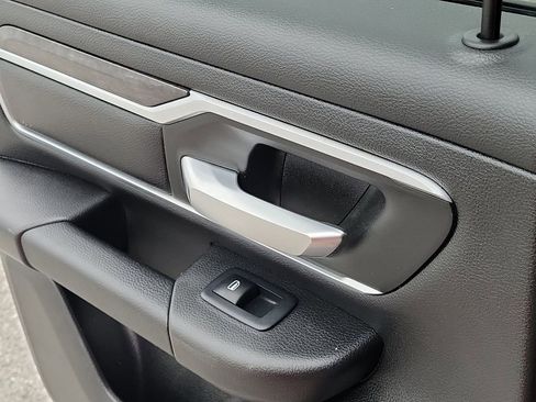 Used 2022 RAM 1500 Big Horn w/ Night Edition RWD image 17