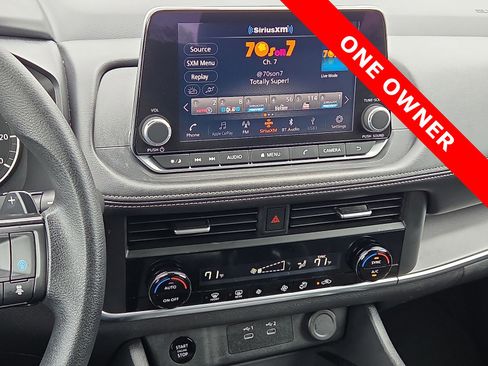 Used 2024 Nissan Rogue SV FWD image 16