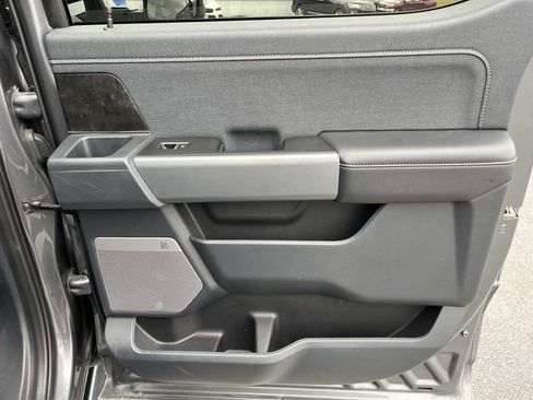 Used 2024 Ford F250 Lariat w/ Sport Appearance Package image 20