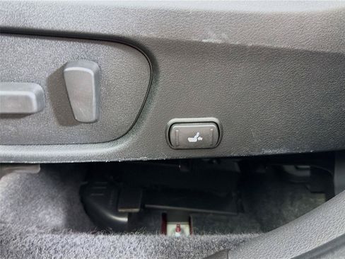 Used 2018 Subaru Forester 2.5i Limited AWD/4WD image 41