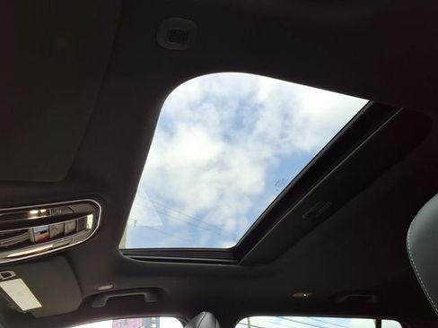 Used 2024 Jeep Grand Cherokee L Altitude image 13