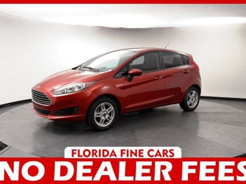 Used 2018 Ford Fiesta SE FWD image 1