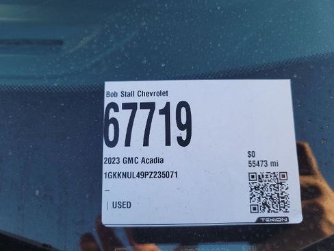 Used 2023 GMC Acadia SLT image 33