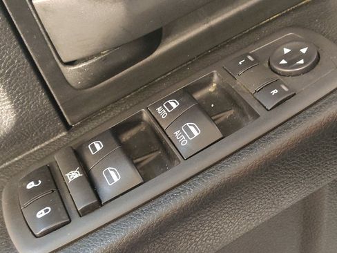 Used 2019 RAM 1500 Tradesman image 27