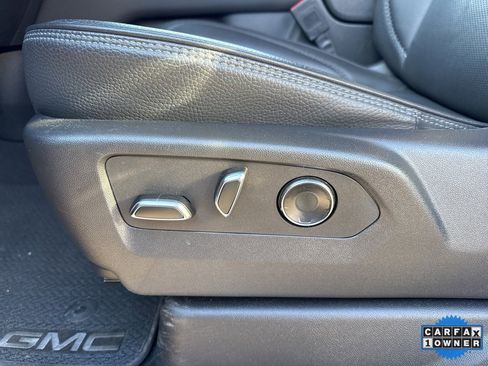 Used 2025 GMC Yukon Denali image 20
