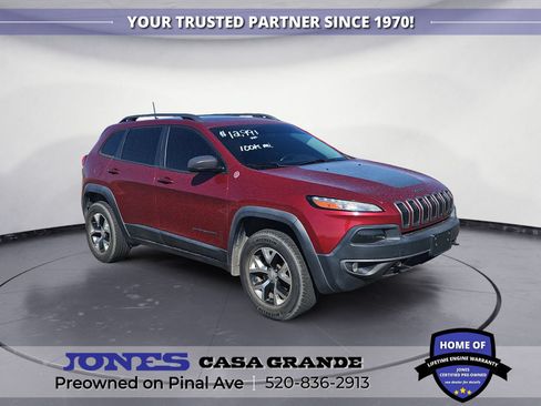 Used 2017 Jeep Cherokee Trailhawk AWD/4WD image 7