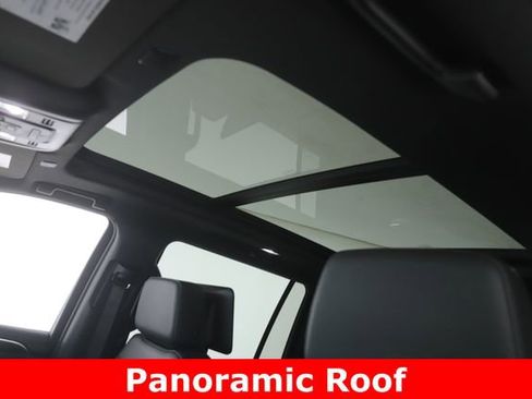 Used 2024 Chevrolet Suburban Z71 w/ Z71 Off-Road Package AWD/4WD image 18