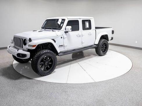Used 2021 Jeep Gladiator Overland image 31
