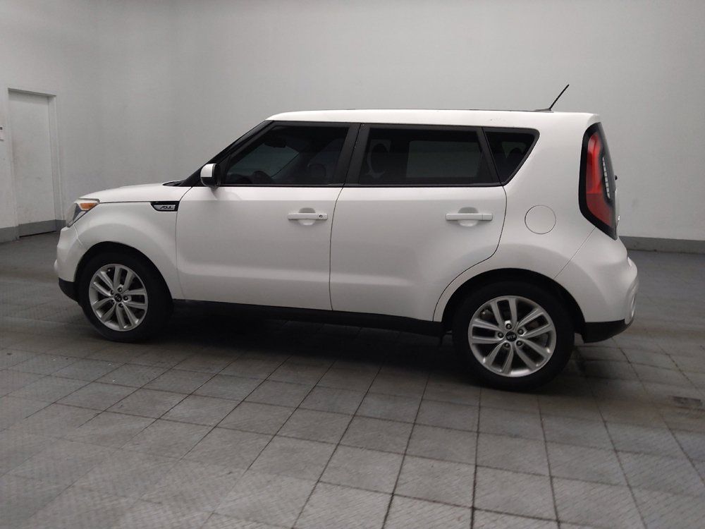 Used 2019 Kia Soul + FWD image 3