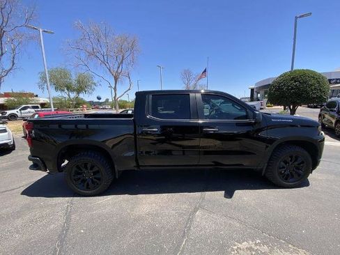 Used 2022 Chevrolet Silverado 1500 Custom w/ Safety Confidence Package RWD image 2