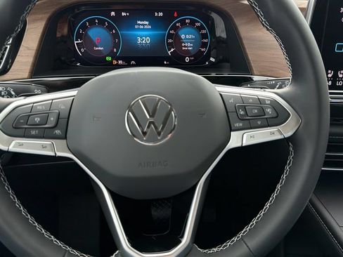 New 2026 Volkswagen Atlas SE FWD image 11